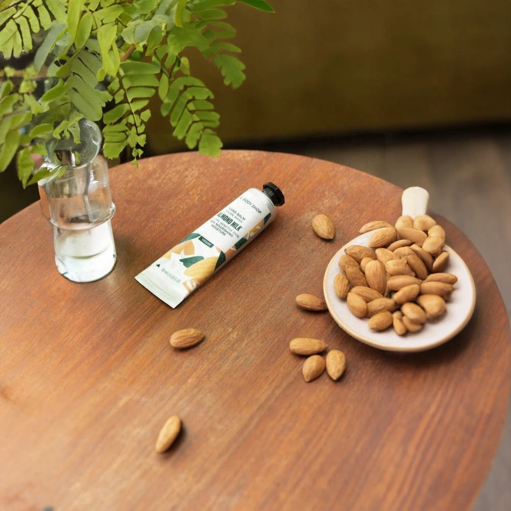 The Body Shop – Almond Milk Hand Cream – 30 ml - Image 6